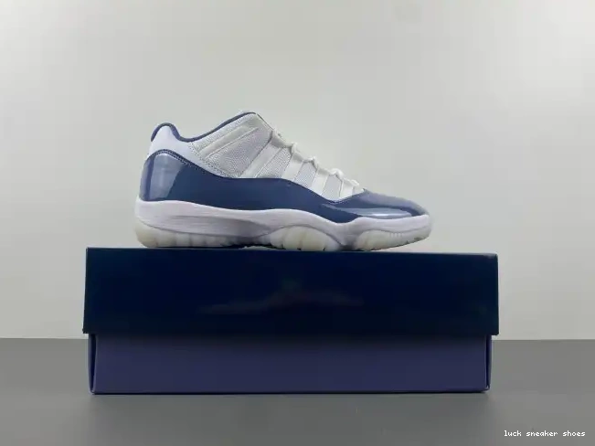 Reps LUCY 11 Jordan Low (2024) Navy Retro Midnight FV5104-104 0608